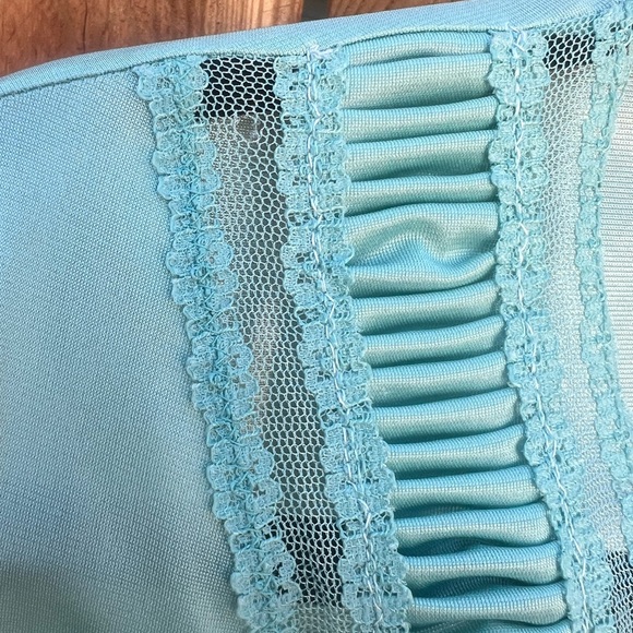 Sweet vintage Peignoir nightgown & robe set - Picture 6 of 12